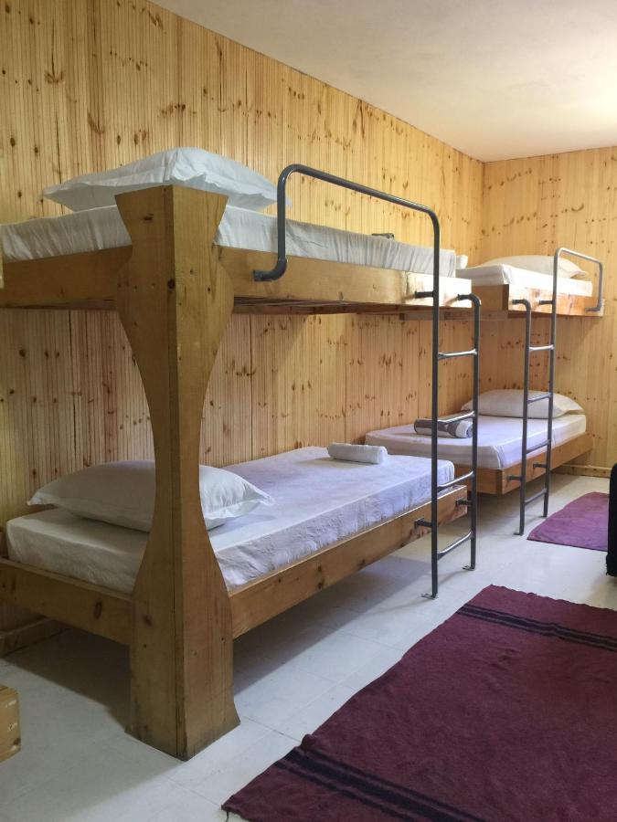 Zig Zag Hostel Tirana Exteriör bild